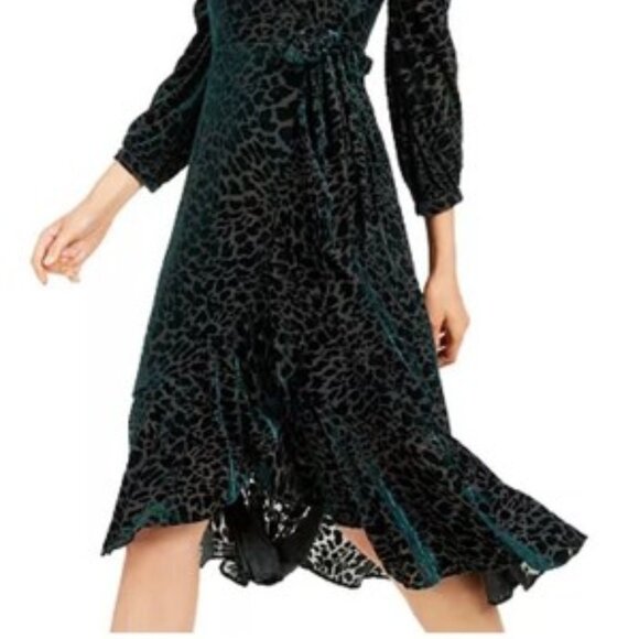 NWT Calvin Klein Green Velvet Midi Dress Size 4 - Picture 4 of 10